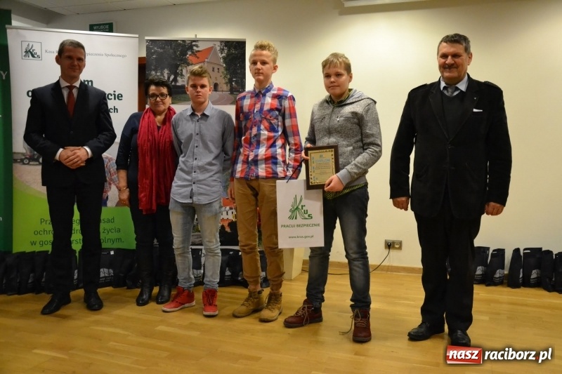 Zdjęcie w galerii na portalu naszraciborz.pl: Jubileuszowa X edycja powiatowego konkursu Bezpieczne Rolnictwo Powiatu Raciborskiego za nami wiadomości z regionu