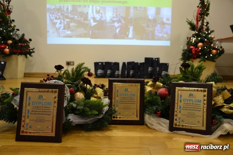 Zdjęcie w galerii na portalu naszraciborz.pl: Jubileuszowa X edycja powiatowego konkursu Bezpieczne Rolnictwo Powiatu Raciborskiego za nami wiadomości z regionu