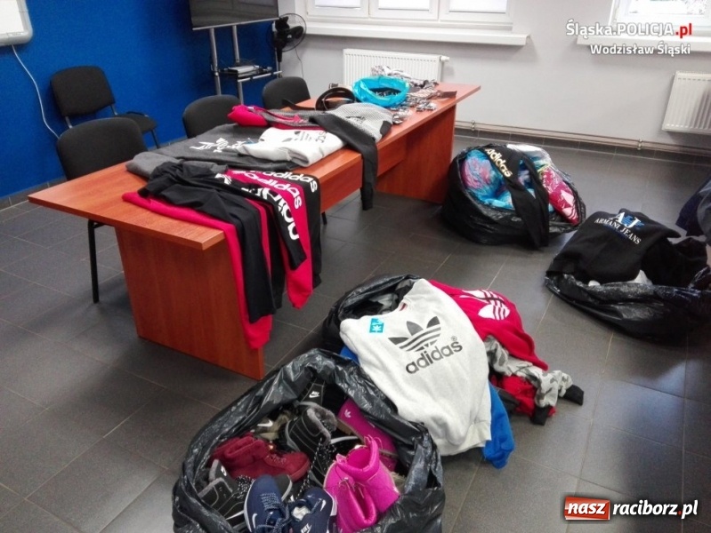 Zdjęcie w galerii na portalu naszraciborz.pl: Podróbki za ponad 100 tys. zł niedaleko Raciborza  wiadomości z regionu