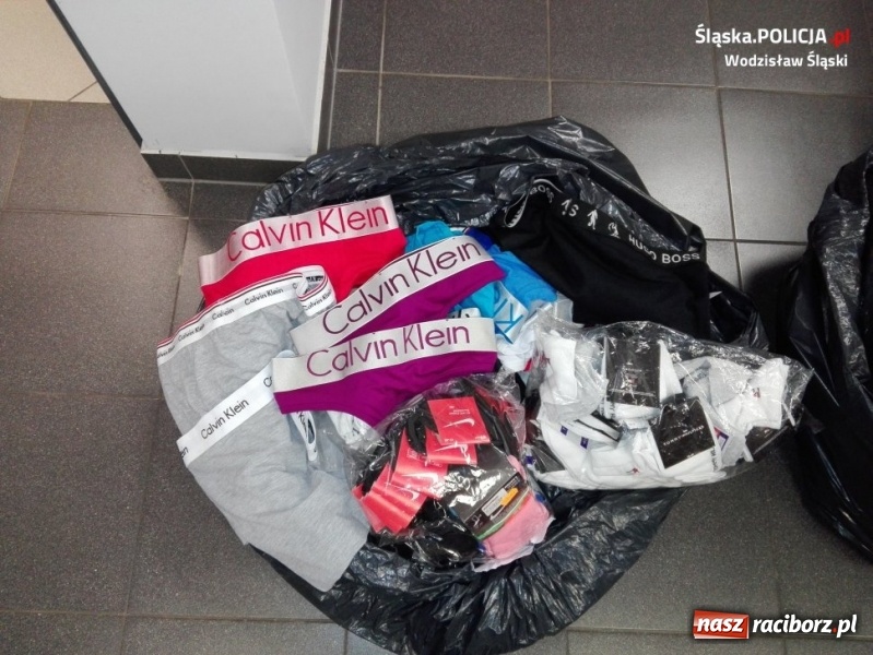 Zdjęcie w galerii na portalu naszraciborz.pl: Podróbki za ponad 100 tys. zł niedaleko Raciborza  wiadomości z regionu