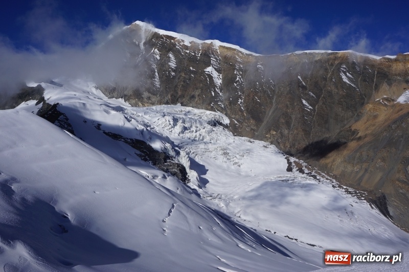 Zdjęcie w galerii na portalu naszraciborz.pl: Chulu Far East 6059 m n.p.m. oraz treking wokół Annapurny wiadomości z regionu