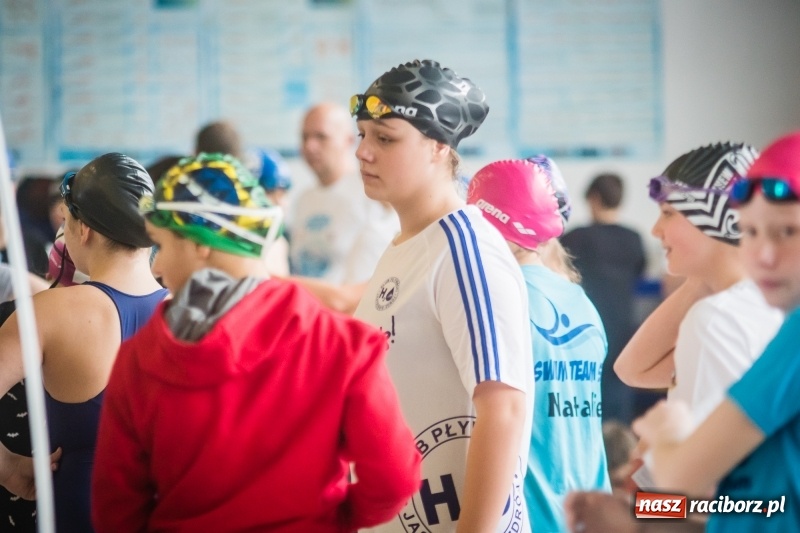 Zdjęcie w galerii na portalu naszraciborz.pl: Pływanie. Zimowe Mistrzostwa Juniorów 12-letnich w ZSOMS wiadomości z regionu