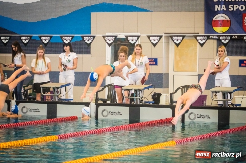 Zdjęcie w galerii na portalu naszraciborz.pl: Pływanie. Zimowe Mistrzostwa Juniorów 12-letnich w ZSOMS wiadomości z regionu