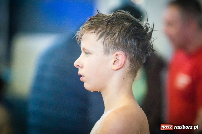 Zdjęcie w galerii na portalu naszraciborz.pl: Pływanie. Zimowe Mistrzostwa Juniorów 12-letnich w ZSOMS wiadomości z regionu