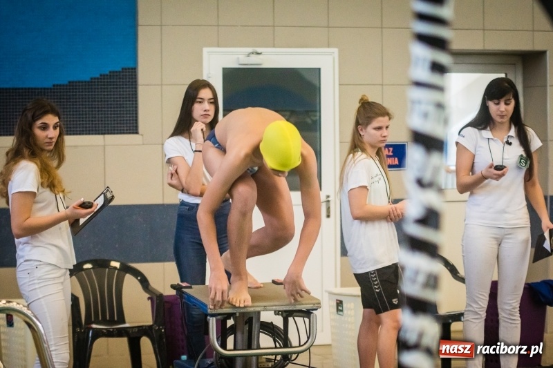 Zdjęcie w galerii na portalu naszraciborz.pl: Pływanie. Zimowe Mistrzostwa Juniorów 12-letnich w ZSOMS wiadomości z regionu