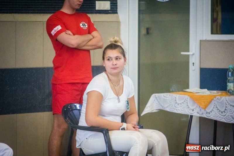 Zdjęcie w galerii na portalu naszraciborz.pl: Pływanie. Zimowe Mistrzostwa Juniorów 12-letnich w ZSOMS wiadomości z regionu