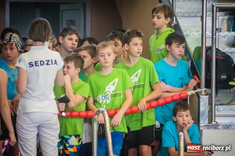 Zdjęcie w galerii na portalu naszraciborz.pl: Pływanie. Zimowe Mistrzostwa Juniorów 12-letnich w ZSOMS wiadomości z regionu