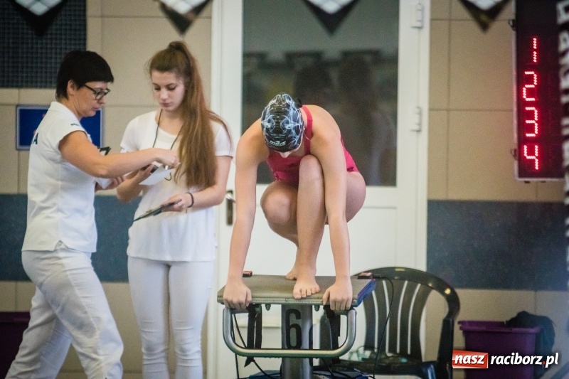Zdjęcie w galerii na portalu naszraciborz.pl: Pływanie. Zimowe Mistrzostwa Juniorów 12-letnich w ZSOMS wiadomości z regionu