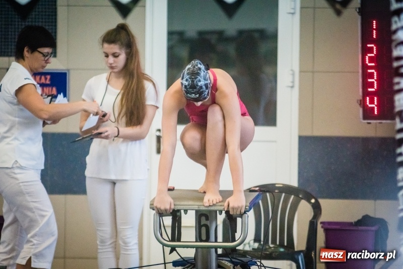 Zdjęcie w galerii na portalu naszraciborz.pl: Pływanie. Zimowe Mistrzostwa Juniorów 12-letnich w ZSOMS wiadomości z regionu