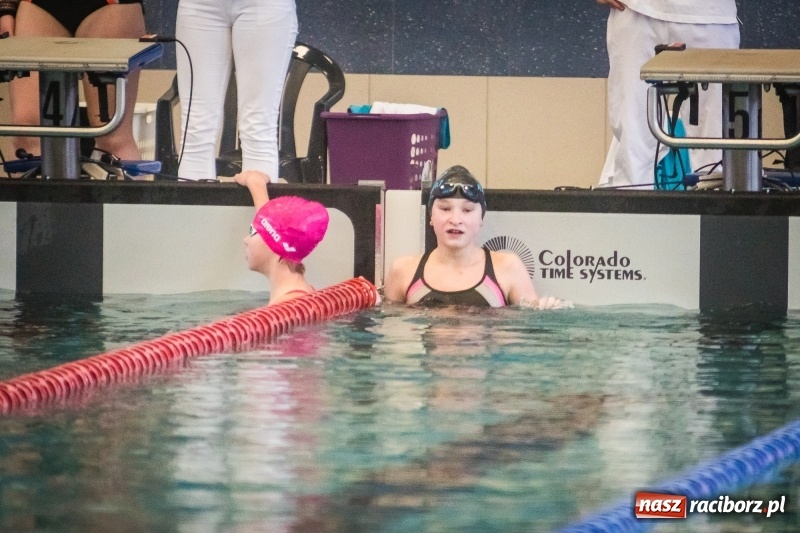 Zdjęcie w galerii na portalu naszraciborz.pl: Pływanie. Zimowe Mistrzostwa Juniorów 12-letnich w ZSOMS wiadomości z regionu
