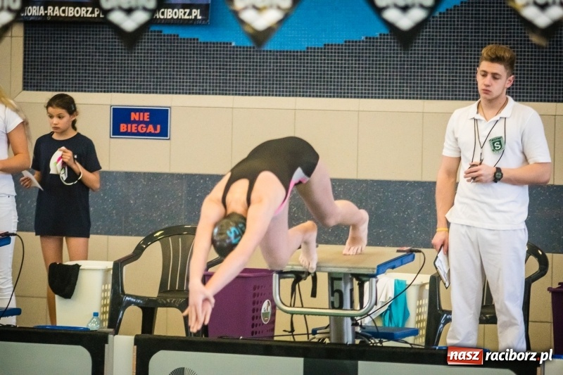 Zdjęcie w galerii na portalu naszraciborz.pl: Pływanie. Zimowe Mistrzostwa Juniorów 12-letnich w ZSOMS wiadomości z regionu