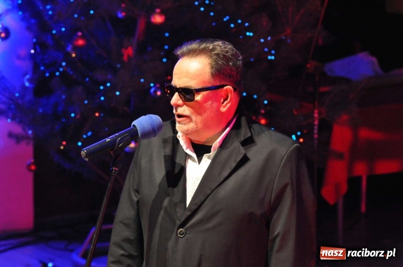 Zdjęcie w galerii na portalu naszraciborz.pl: Gwiazdka Serc - pełen zapis wideo z koncertu wiadomości z regionu