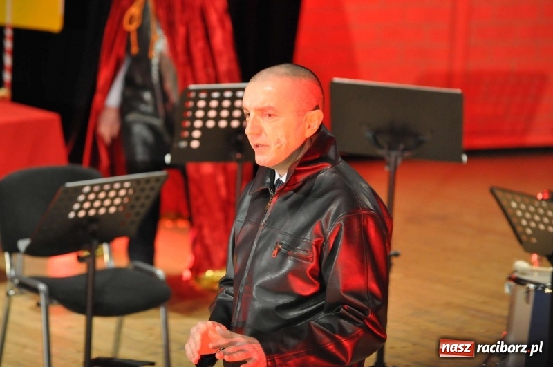 Zdjęcie w galerii na portalu naszraciborz.pl: Gwiazdka Serc - pełen zapis wideo z koncertu wiadomości z regionu