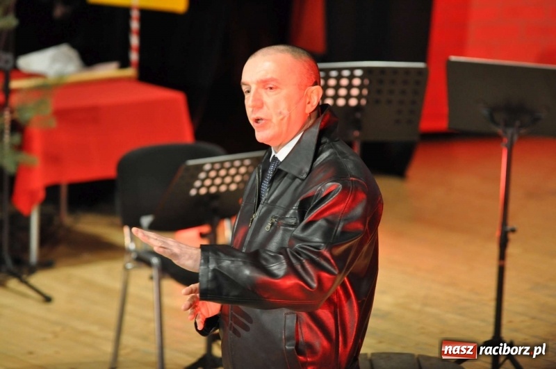 Zdjęcie w galerii na portalu naszraciborz.pl: Gwiazdka Serc - pełen zapis wideo z koncertu wiadomości z regionu