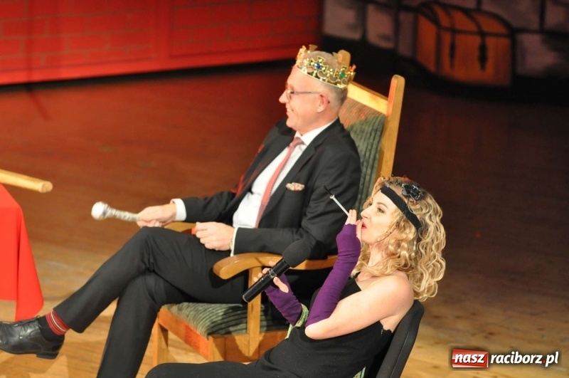 Zdjęcie w galerii na portalu naszraciborz.pl: Gwiazdka Serc - pełen zapis wideo z koncertu wiadomości z regionu