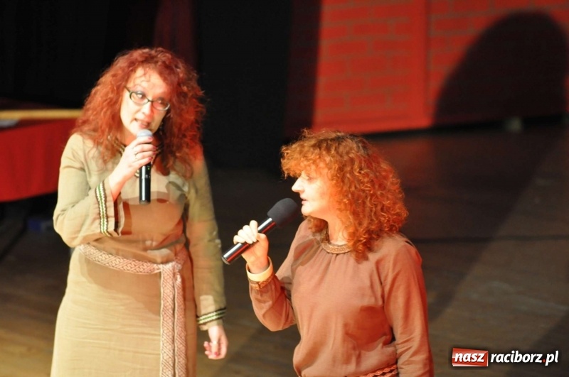 Zdjęcie w galerii na portalu naszraciborz.pl: Gwiazdka Serc - pełen zapis wideo z koncertu wiadomości z regionu