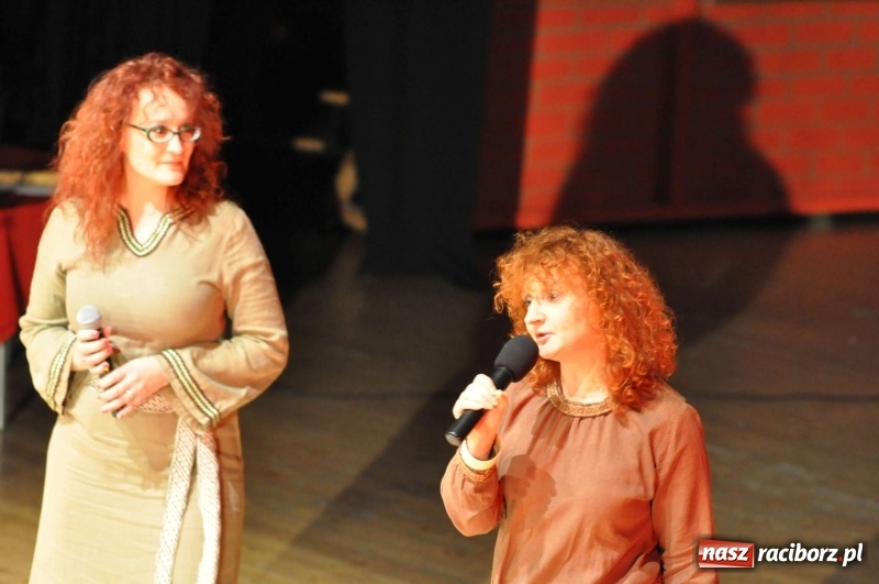 Zdjęcie w galerii na portalu naszraciborz.pl: Gwiazdka Serc - pełen zapis wideo z koncertu wiadomości z regionu