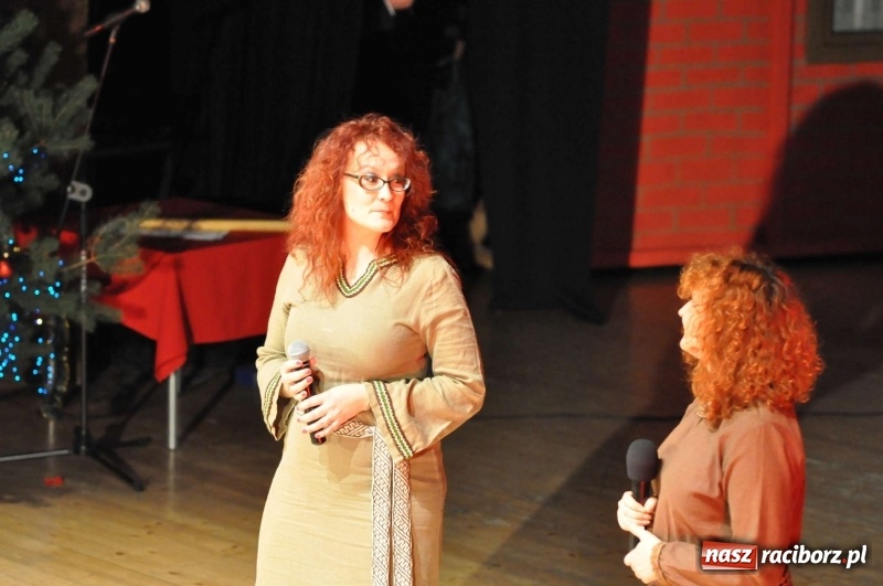 Zdjęcie w galerii na portalu naszraciborz.pl: Gwiazdka Serc - pełen zapis wideo z koncertu wiadomości z regionu
