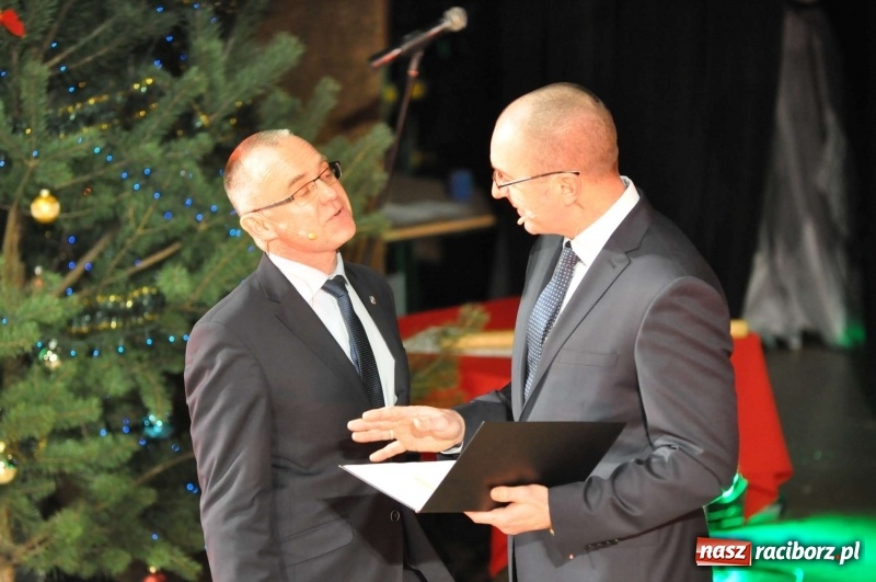 Zdjęcie w galerii na portalu naszraciborz.pl: Gwiazdka Serc - pełen zapis wideo z koncertu wiadomości z regionu