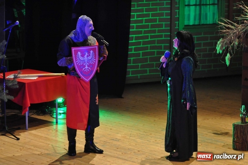 Zdjęcie w galerii na portalu naszraciborz.pl: Gwiazdka Serc - pełen zapis wideo z koncertu wiadomości z regionu