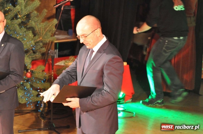 Zdjęcie w galerii na portalu naszraciborz.pl: Gwiazdka Serc - pełen zapis wideo z koncertu wiadomości z regionu