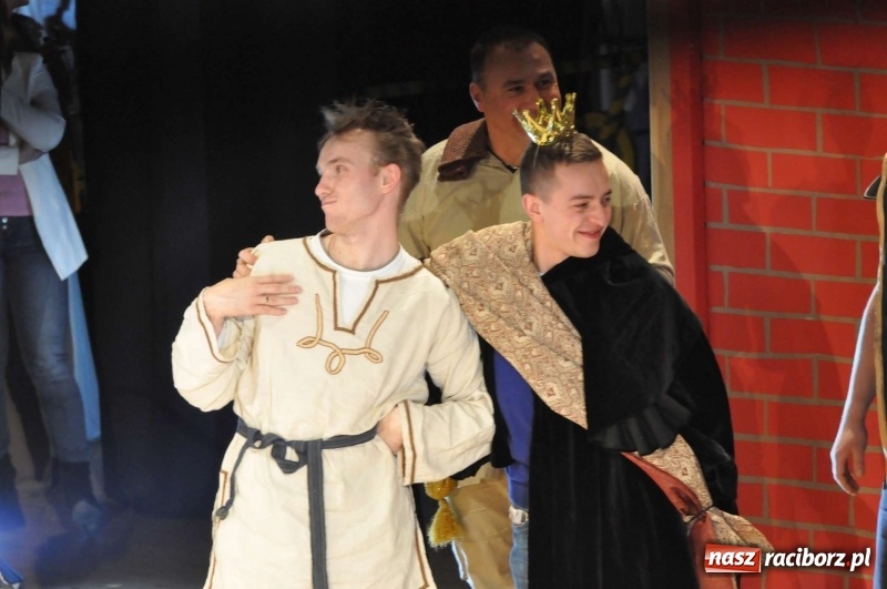 Zdjęcie w galerii na portalu naszraciborz.pl: Gwiazdka Serc - pełen zapis wideo z koncertu wiadomości z regionu