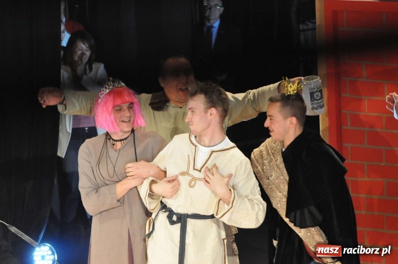 Zdjęcie w galerii na portalu naszraciborz.pl: Gwiazdka Serc - pełen zapis wideo z koncertu wiadomości z regionu