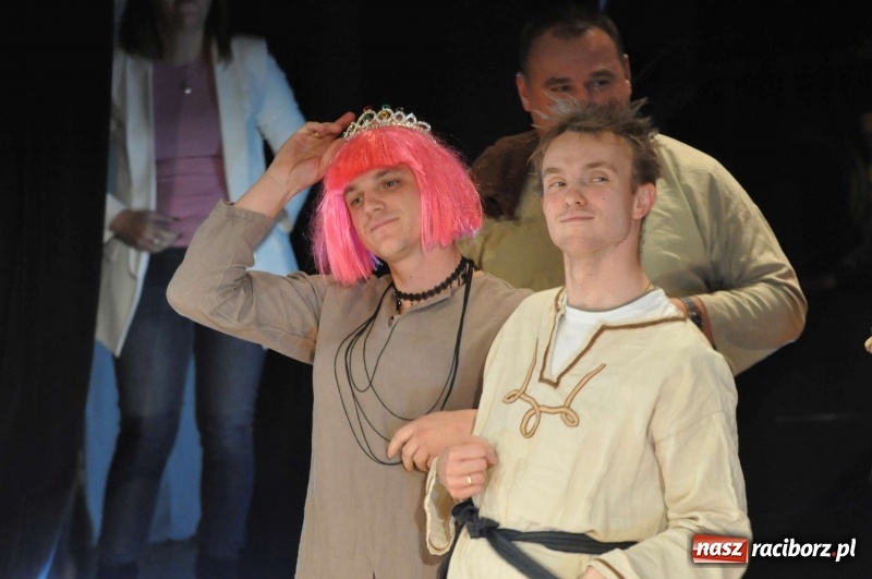 Zdjęcie w galerii na portalu naszraciborz.pl: Gwiazdka Serc - pełen zapis wideo z koncertu wiadomości z regionu