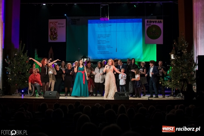 Zdjęcie w galerii na portalu naszraciborz.pl: 800-lecie! Co o nim wiecie? XVII Gwiazdka Serc za nami FOTOREPORTAŻ i WIDEO wiadomości z regionu