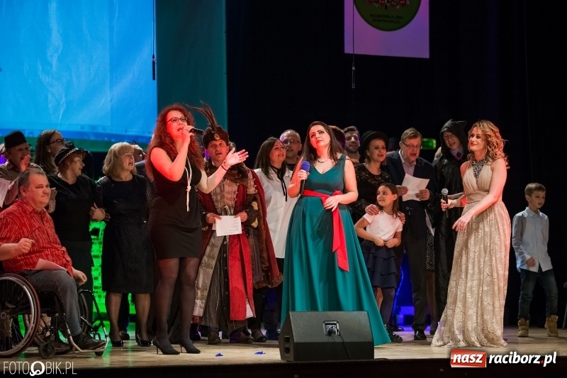 Zdjęcie w galerii na portalu naszraciborz.pl: 800-lecie! Co o nim wiecie? XVII Gwiazdka Serc za nami FOTOREPORTAŻ i WIDEO wiadomości z regionu