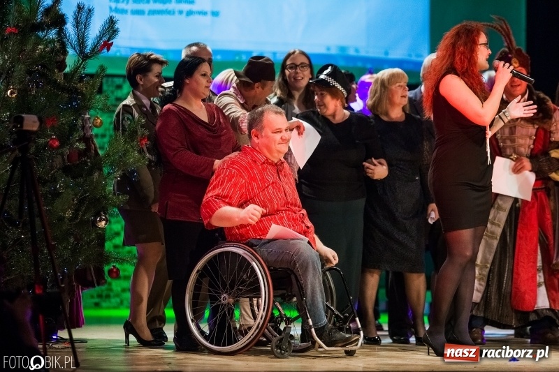 Zdjęcie w galerii na portalu naszraciborz.pl: 800-lecie! Co o nim wiecie? XVII Gwiazdka Serc za nami FOTOREPORTAŻ i WIDEO wiadomości z regionu