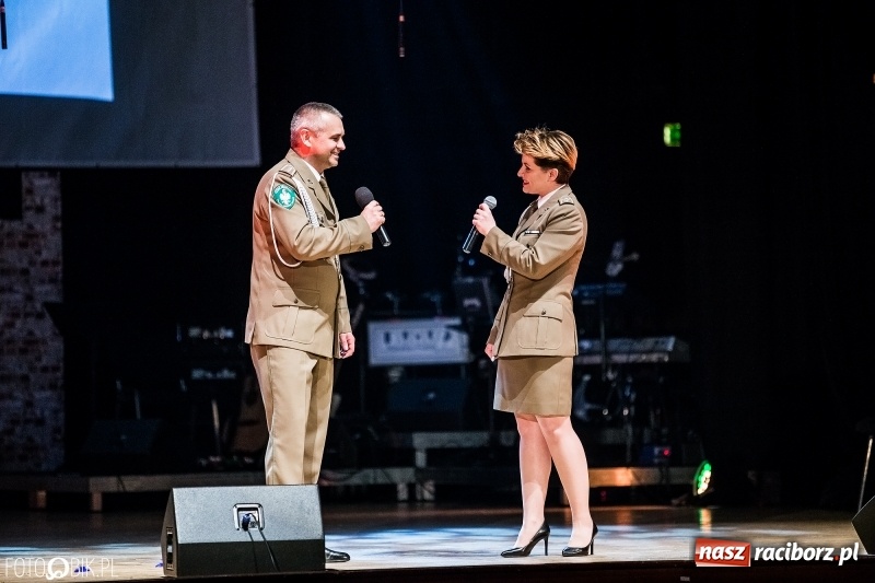 Zdjęcie w galerii na portalu naszraciborz.pl: 800-lecie! Co o nim wiecie? XVII Gwiazdka Serc za nami FOTOREPORTAŻ i WIDEO wiadomości z regionu
