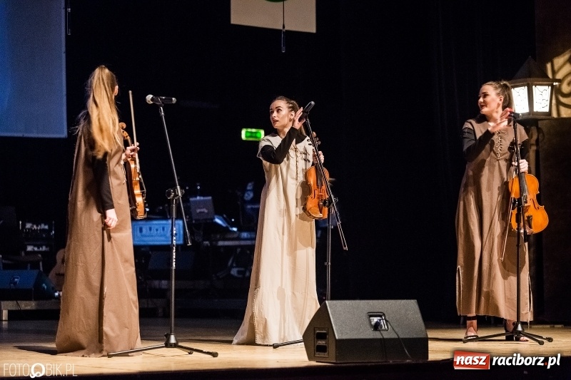 Zdjęcie w galerii na portalu naszraciborz.pl: 800-lecie! Co o nim wiecie? XVII Gwiazdka Serc za nami FOTOREPORTAŻ i WIDEO wiadomości z regionu