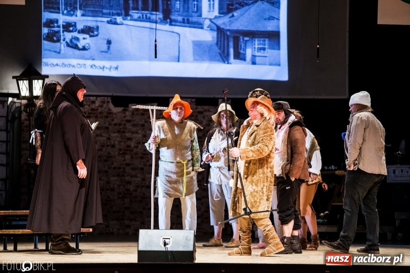 Zdjęcie w galerii na portalu naszraciborz.pl: 800-lecie! Co o nim wiecie? XVII Gwiazdka Serc za nami FOTOREPORTAŻ i WIDEO wiadomości z regionu