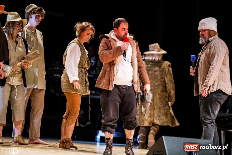 Zdjęcie w galerii na portalu naszraciborz.pl: 800-lecie! Co o nim wiecie? XVII Gwiazdka Serc za nami FOTOREPORTAŻ i WIDEO wiadomości z regionu