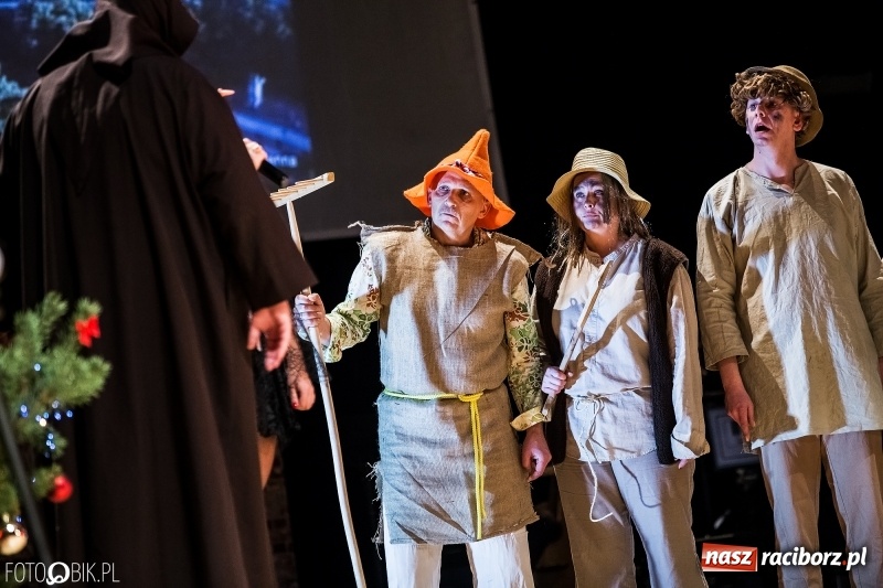 Zdjęcie w galerii na portalu naszraciborz.pl: 800-lecie! Co o nim wiecie? XVII Gwiazdka Serc za nami FOTOREPORTAŻ i WIDEO wiadomości z regionu