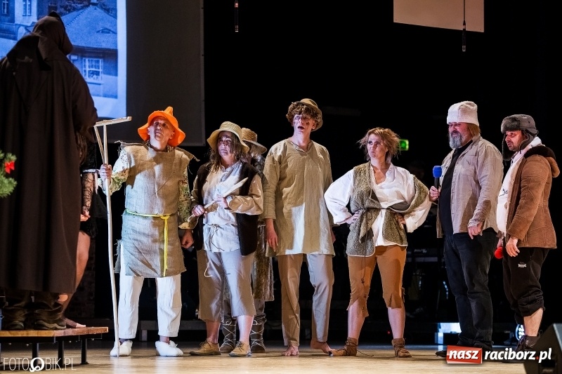 Zdjęcie w galerii na portalu naszraciborz.pl: 800-lecie! Co o nim wiecie? XVII Gwiazdka Serc za nami FOTOREPORTAŻ i WIDEO wiadomości z regionu