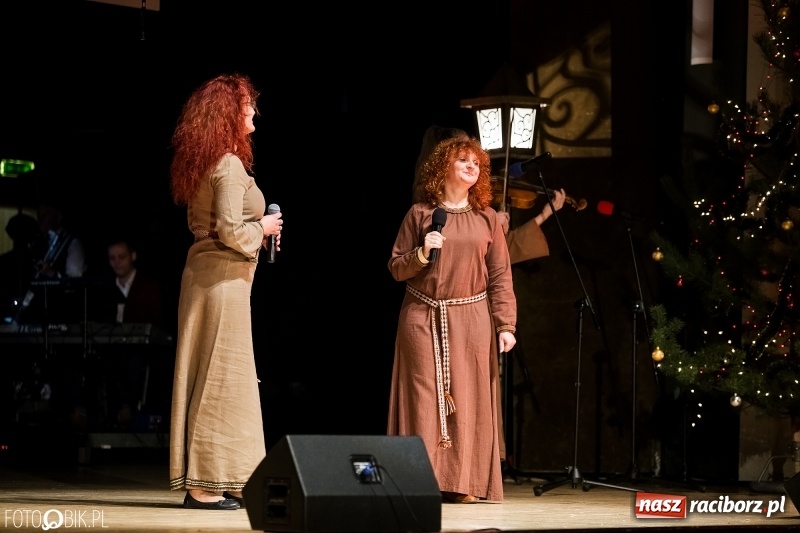 Zdjęcie w galerii na portalu naszraciborz.pl: 800-lecie! Co o nim wiecie? XVII Gwiazdka Serc za nami FOTOREPORTAŻ i WIDEO wiadomości z regionu