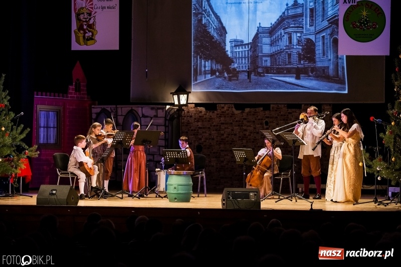 Zdjęcie w galerii na portalu naszraciborz.pl: 800-lecie! Co o nim wiecie? XVII Gwiazdka Serc za nami FOTOREPORTAŻ i WIDEO wiadomości z regionu