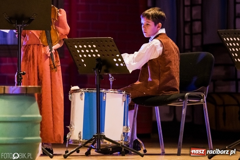 Zdjęcie w galerii na portalu naszraciborz.pl: 800-lecie! Co o nim wiecie? XVII Gwiazdka Serc za nami FOTOREPORTAŻ i WIDEO wiadomości z regionu