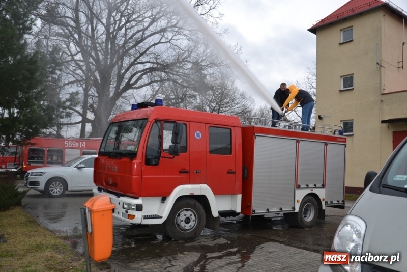 Zdjęcie w galerii na portalu naszraciborz.pl: OSP Jankowice wymienia zużyty tabor!  wiadomości z regionu