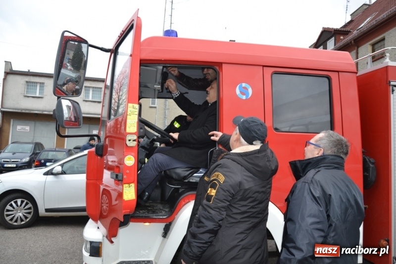 Zdjęcie w galerii na portalu naszraciborz.pl: OSP Jankowice wymienia zużyty tabor!  wiadomości z regionu