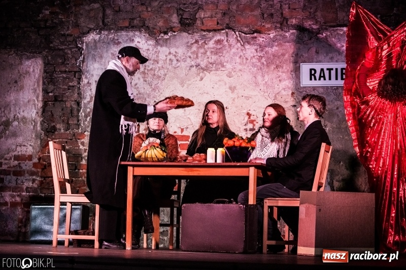 Zdjęcie w galerii na portalu naszraciborz.pl: Raciborski teatr midraszowy we wrześniu. Wesele żydowskie, potańcówka i premiera Parasola  wiadomości z regionu