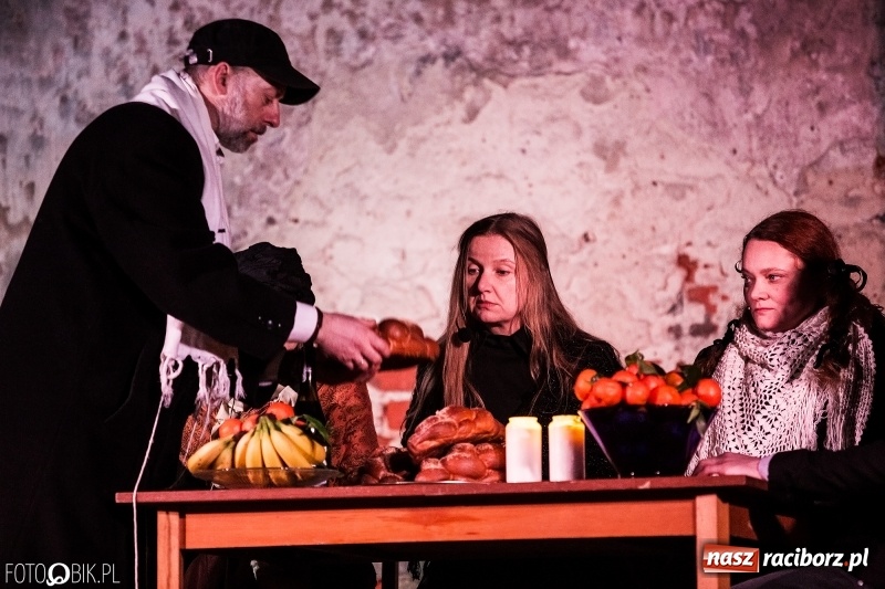 Zdjęcie w galerii na portalu naszraciborz.pl: Raciborski teatr midraszowy we wrześniu. Wesele żydowskie, potańcówka i premiera Parasola  wiadomości z regionu