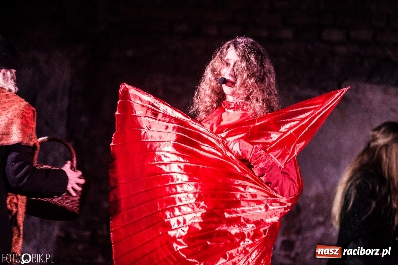 Zdjęcie w galerii na portalu naszraciborz.pl: Raciborski teatr midraszowy we wrześniu. Wesele żydowskie, potańcówka i premiera Parasola  wiadomości z regionu