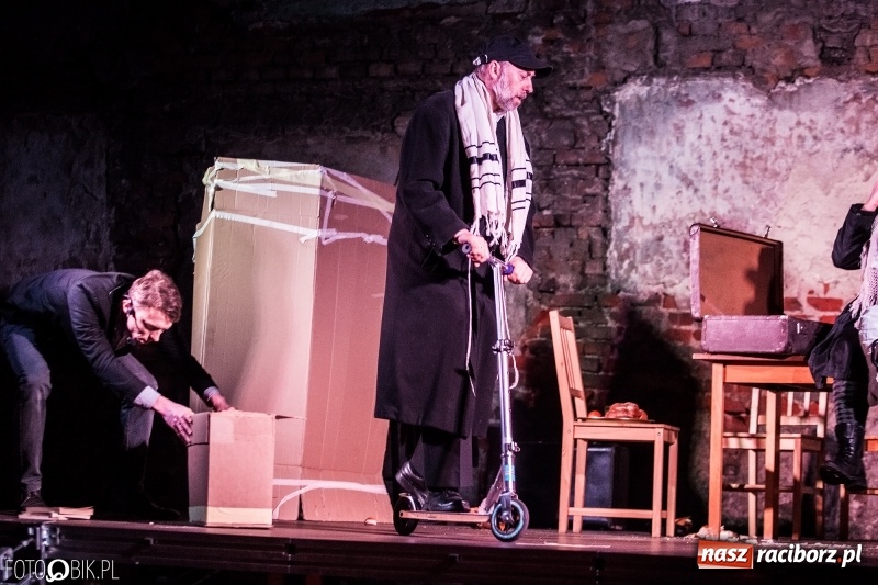 Zdjęcie w galerii na portalu naszraciborz.pl: Raciborski teatr midraszowy we wrześniu. Wesele żydowskie, potańcówka i premiera Parasola  wiadomości z regionu