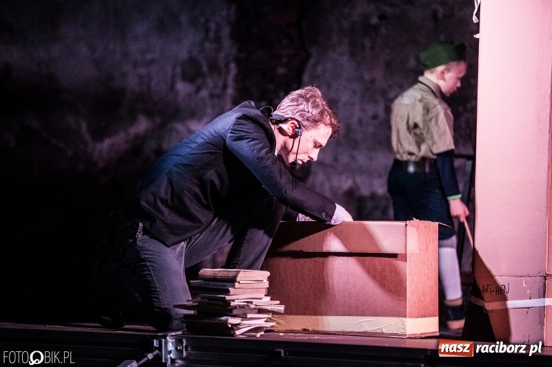 Zdjęcie w galerii na portalu naszraciborz.pl: Raciborski teatr midraszowy we wrześniu. Wesele żydowskie, potańcówka i premiera Parasola  wiadomości z regionu