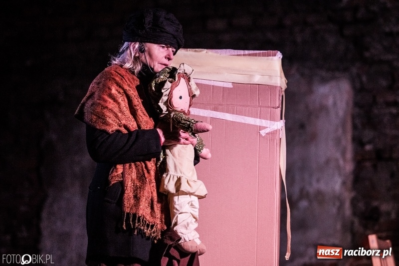 Zdjęcie w galerii na portalu naszraciborz.pl: Raciborski teatr midraszowy we wrześniu. Wesele żydowskie, potańcówka i premiera Parasola  wiadomości z regionu