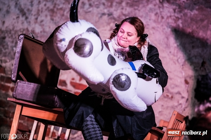 Zdjęcie w galerii na portalu naszraciborz.pl: Raciborski teatr midraszowy we wrześniu. Wesele żydowskie, potańcówka i premiera Parasola  wiadomości z regionu