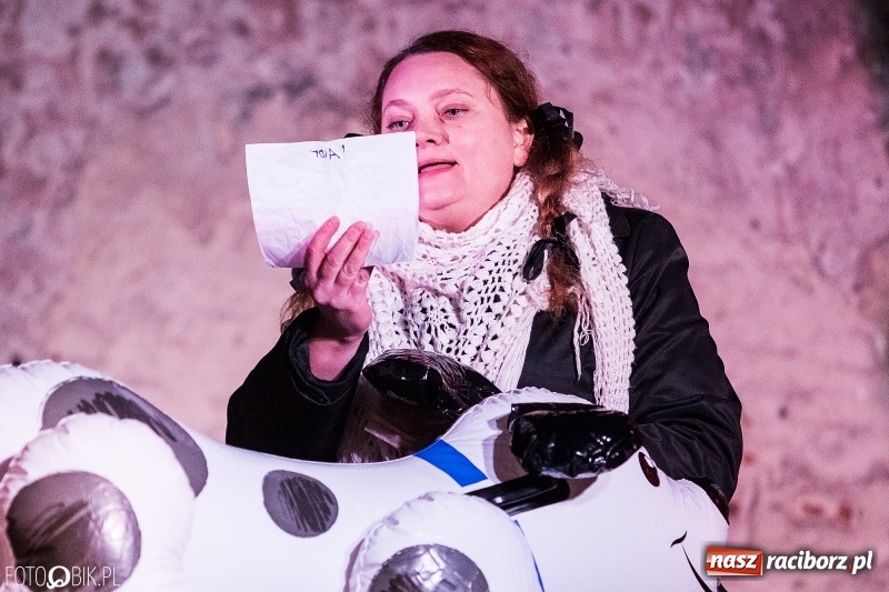 Zdjęcie w galerii na portalu naszraciborz.pl: Raciborski teatr midraszowy we wrześniu. Wesele żydowskie, potańcówka i premiera Parasola  wiadomości z regionu